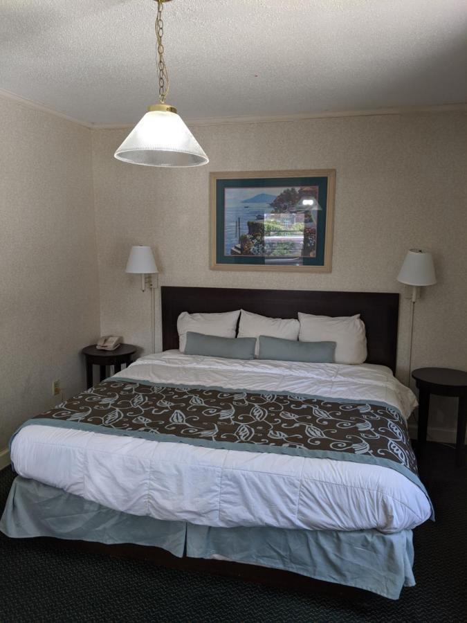 Azalea Inn&Suites Wilmington Exterior foto